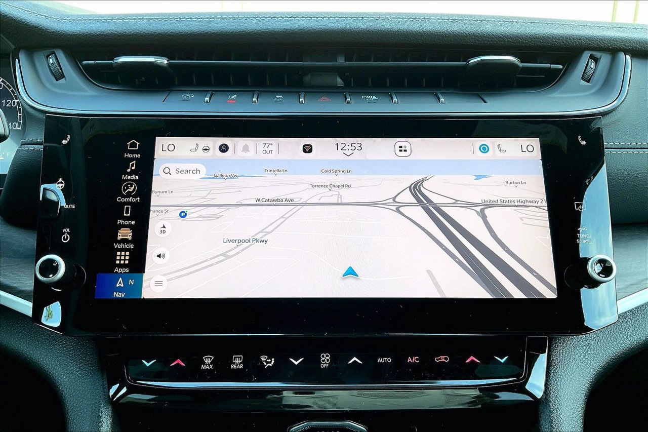 New 2027 Jeep Grand Cherokee Altitude AWD/4WD image 12