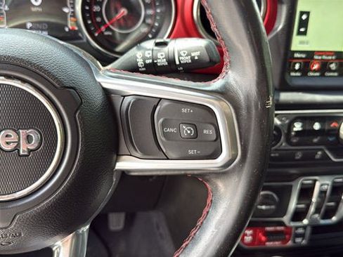Used 2022 Jeep Wrangler Unlimited Rubicon w/ Dual Top Group AWD/4WD image 16