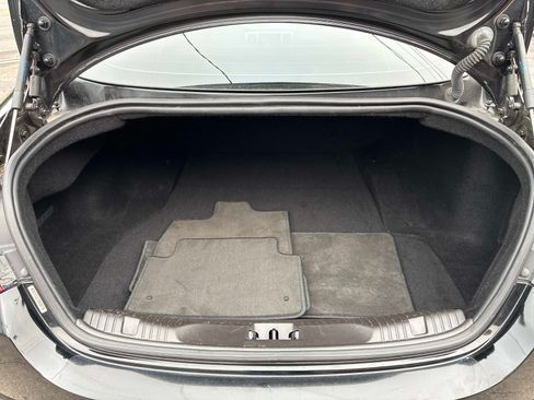 Used 2012 Jaguar XF RWD image 12
