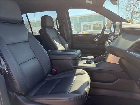 Used 2022 Chevrolet Suburban Z71 image 30