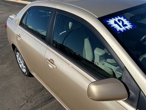 Used 2012 Toyota Corolla LE image 14