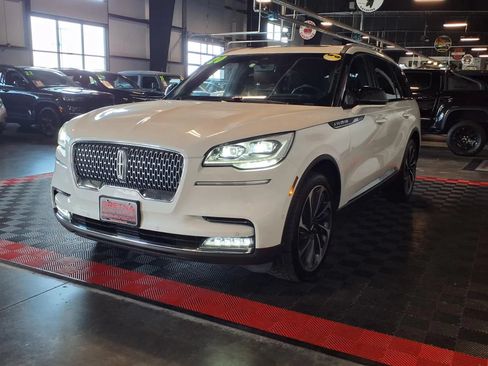Used 2020 Lincoln Aviator Reserve w/ Equipment Group 202A AWD/4WD image 4