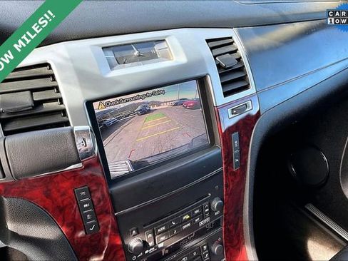 Used 2013 Cadillac Escalade EXT Premium AWD/4WD image 19