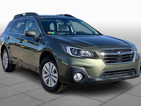 Used 2018 Subaru Outback 2.5i Premium image 2