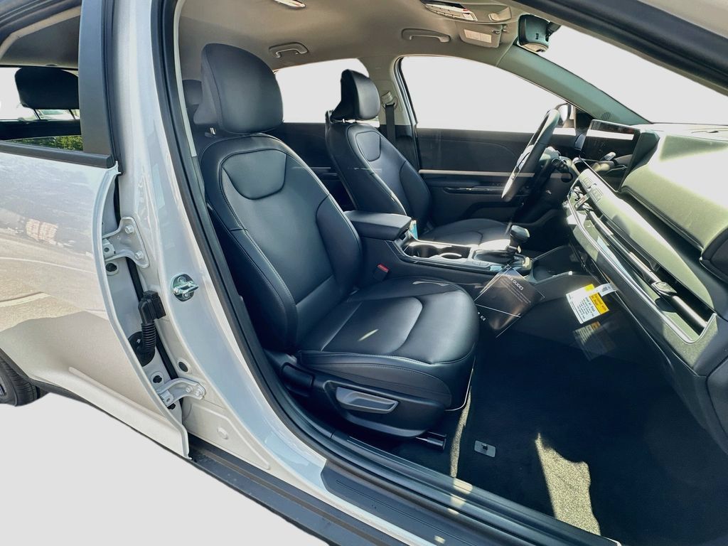 New 2026 Kia K4 EX FWD image 26