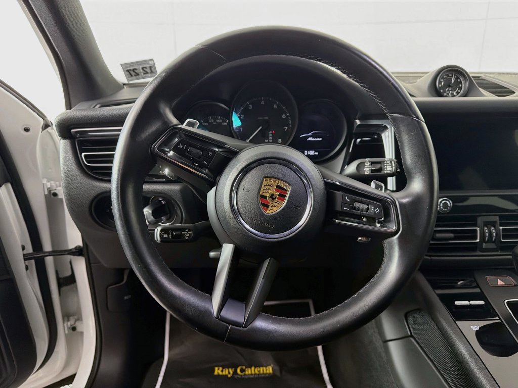 Certified 2023 Porsche Macan AWD/4WD image 12