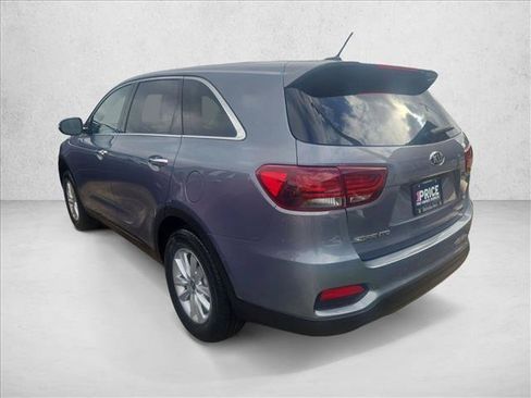 Used 2020 Kia Sorento LX FWD image 5