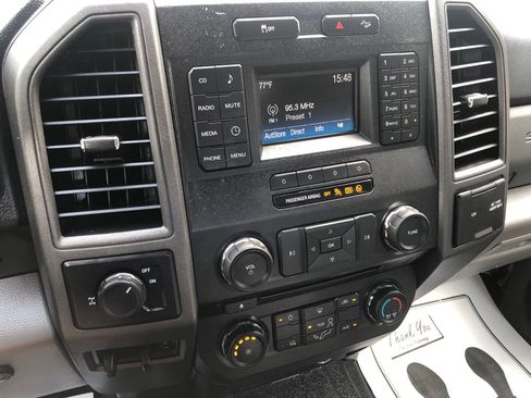 Used 2017 Ford F250 XL w/ Power Equipment Group AWD/4WD image 28