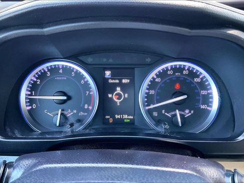 Used 2019 Toyota Highlander XLE AWD/4WD image 13