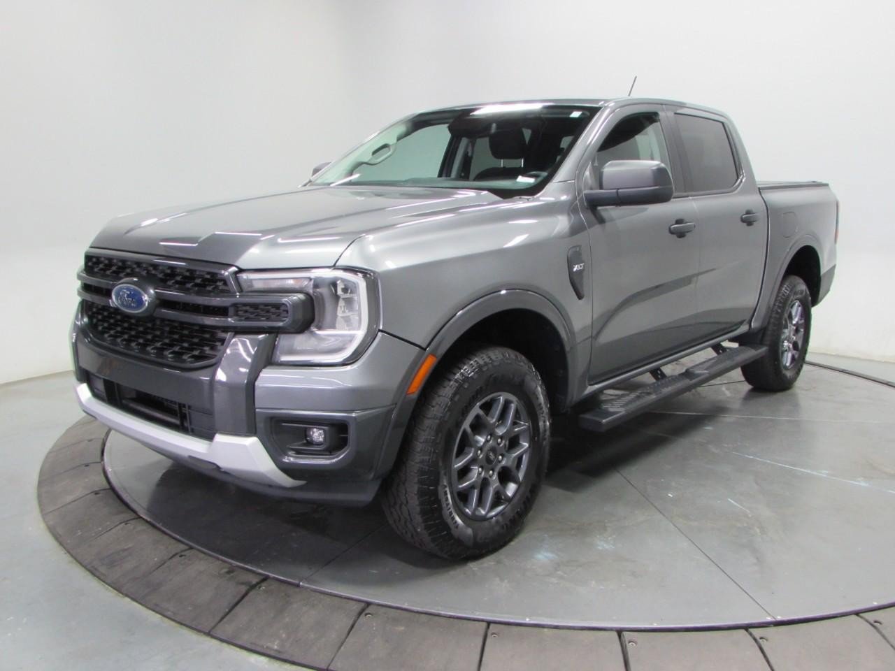 Used 2024 Ford Ranger XLT w/ Equipment Group 301A High AWD/4WD image 3