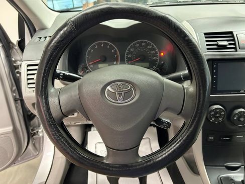 Used 2009 Toyota Corolla LE w/ Preferred Accessory Pkg FWD image 10