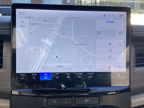 Used 2024 Ford Expedition Limited image 29