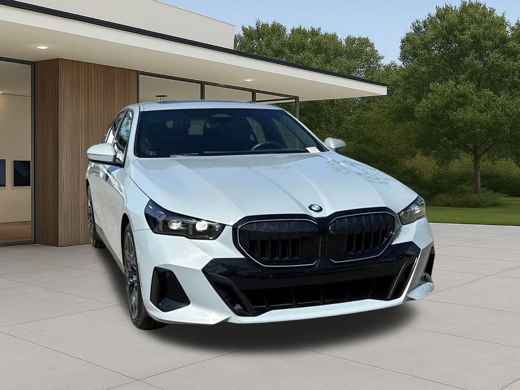 Certified 2025 BMW 530i w/ M Sport Package RWD image 5