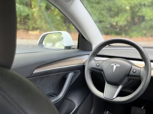 Used 2023 Tesla Model 3 Standard Range RWD image 34