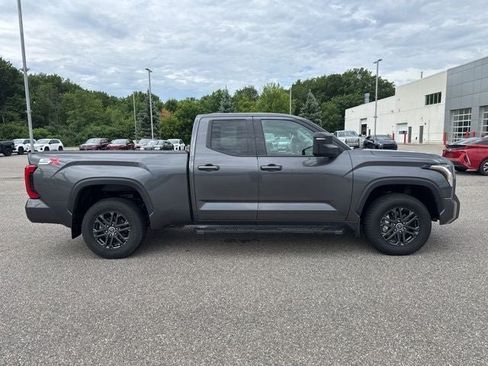 Used 2023 Toyota Tundra SR5 w/ SR5 Convenience Package AWD/4WD image 16