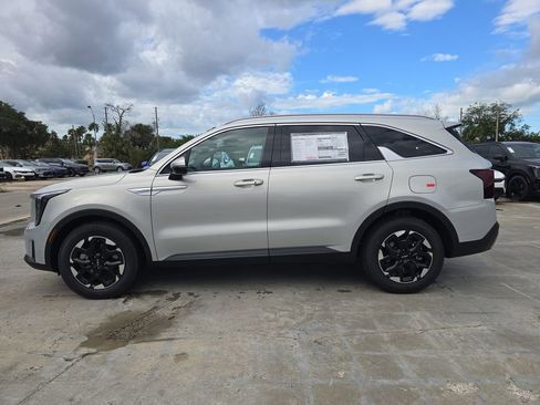 New 2026 Kia Sorento S w/ S Panoramic Sunroof Package FWD image 5