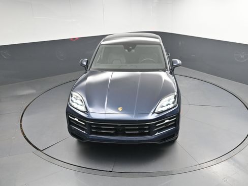 Certified 2024 Porsche Cayenne Coupe image 41
