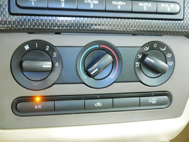 Used 2009 Ford Fusion SE FWD image 29