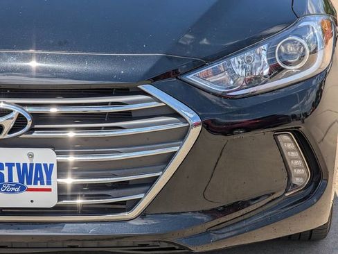Used 2018 Hyundai Elantra Value Edition FWD image 9
