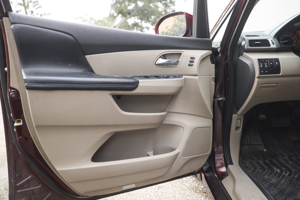 Used 2015 Honda Odyssey Touring image 24