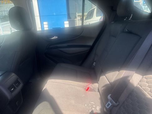 Used 2018 Chevrolet Equinox LT FWD image 14