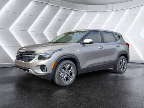 New 2026 Kia Seltos LX image 1