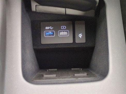 Used 2025 Genesis GV70 3.5T Sport w/ Sport Advanced Package image 23