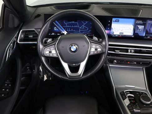 Used 2024 BMW 430i xDrive Convertible w/ Premium Package image 28