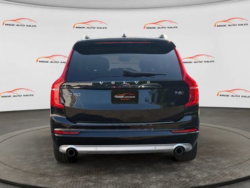 Used 2018 Volvo XC90 T5 Momentum w/ Convenience Package AWD/4WD image 9