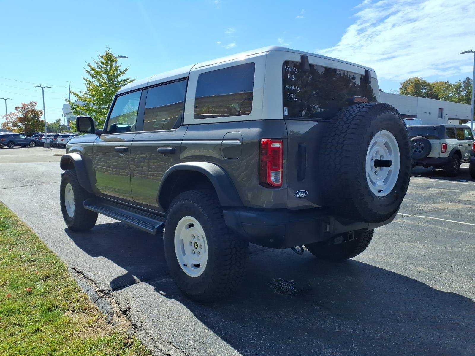 New 2026 Ford Bronco Heritage Edition AWD/4WD image 7