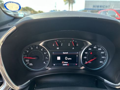 Used 2024 Chevrolet Equinox Premier image 20