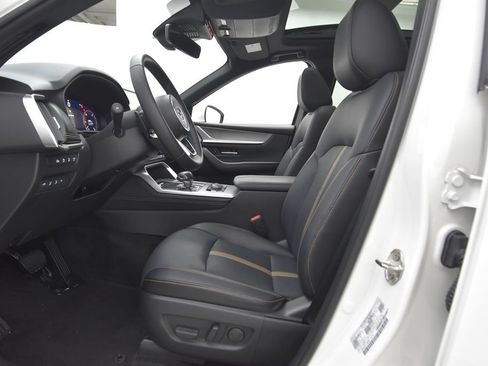 Certified 2026 MAZDA CX-90 3.3 Turbo w/ Premium Plus Pkg AWD/4WD image 33