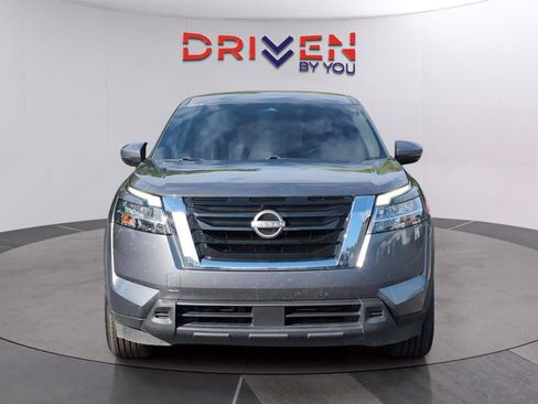 Used 2022 Nissan Pathfinder S FWD image 8