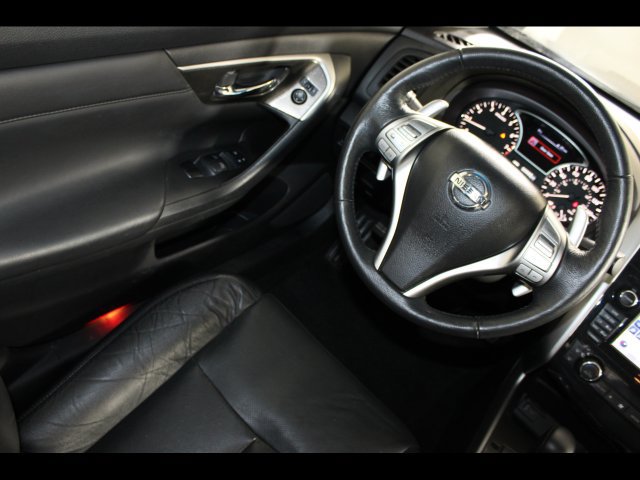 Used 2015 Nissan Altima 3.5 SL FWD image 17