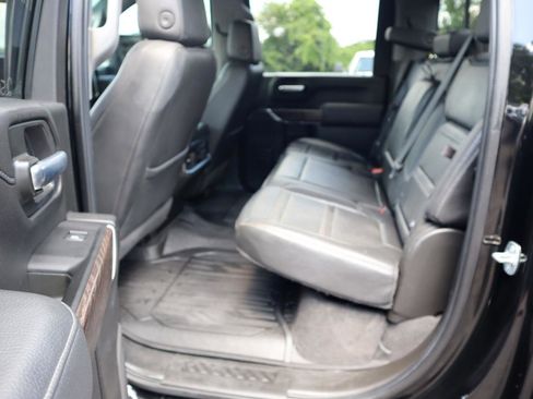 Used 2022 GMC Sierra 2500 Denali AWD/4WD image 16
