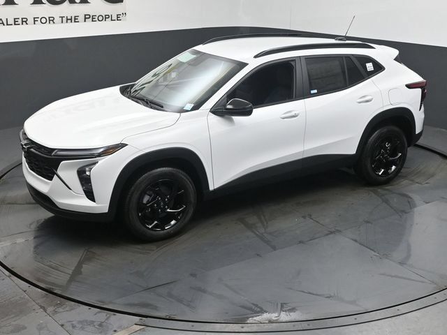 New 2026 Chevrolet Trax LT w/ Driver Confidence Package FWD image 22