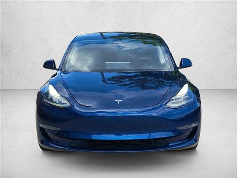 Used 2022 Tesla Model 3 Long Range AWD/4WD image 3