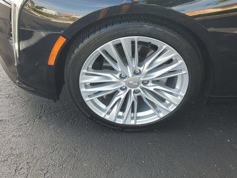 Used 2021 Cadillac CT4 Premium Luxury RWD image 11