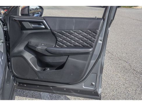 Used 2024 Mitsubishi Outlander SEL image 15