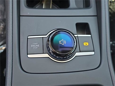 New 2025 Volkswagen Tiguan S image 17