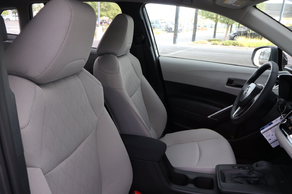 New 2026 Toyota Corolla Cross LE AWD/4WD image 39