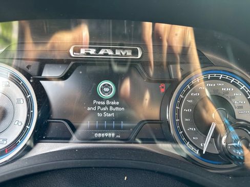Used 2020 RAM 1500 Limited AWD/4WD image 12