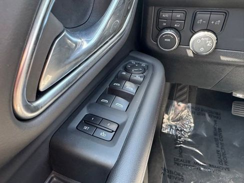 Used 2023 Chevrolet Suburban RST w/ Luxury Package AWD/4WD image 32
