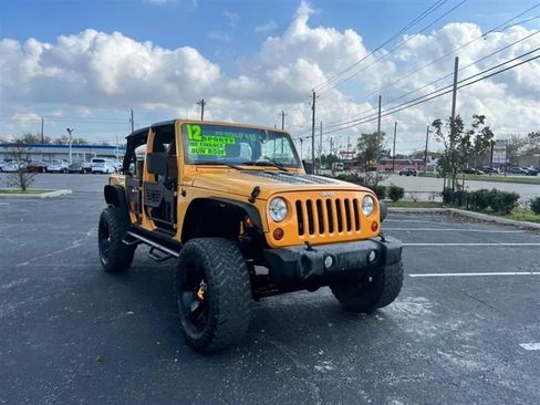 Used 2012 Jeep Wrangler Unlimited Rubicon w/ Connectivity Group image 3