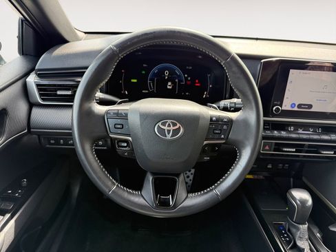 Certified 2025 Toyota Camry SE FWD image 12