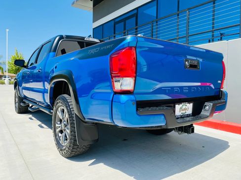 Used 2016 Toyota Tacoma TRD Sport RWD image 7