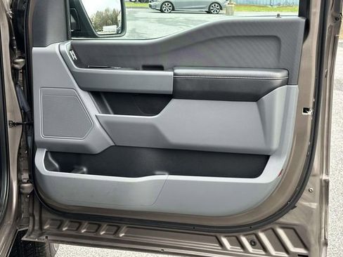 Used 2023 Ford F150 XLT image 9