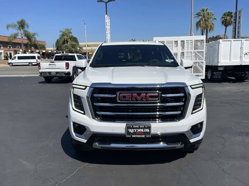 New 2026 GMC Yukon XL Elevation AWD/4WD image 2
