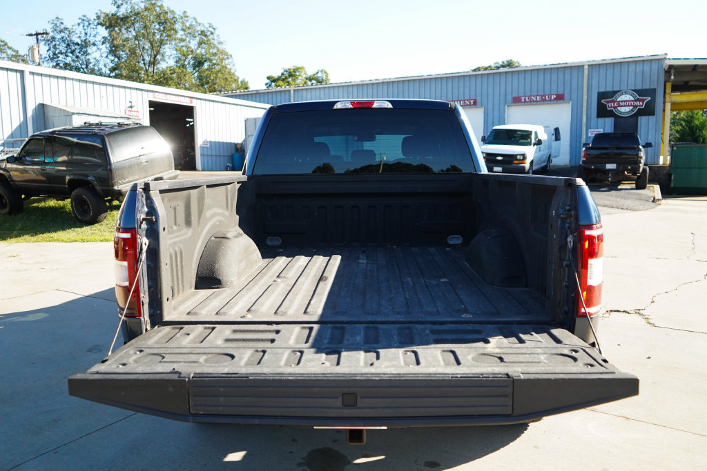 Used 2018 Ford F150 XLT w/ Equipment Group 302A Luxury AWD/4WD image 15