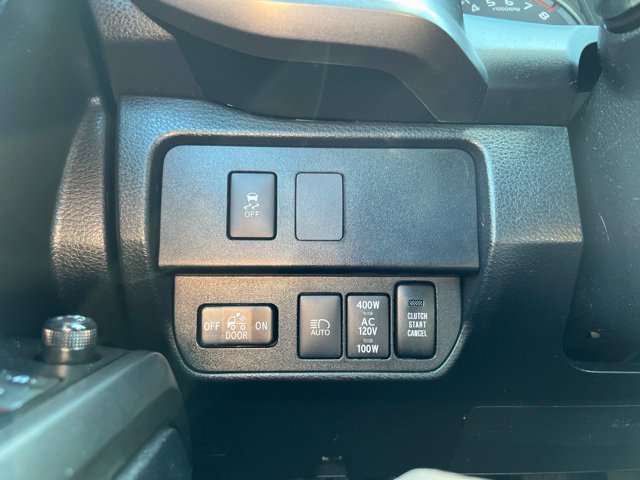 Used 2020 Toyota Tacoma TRD Sport AWD/4WD image 26